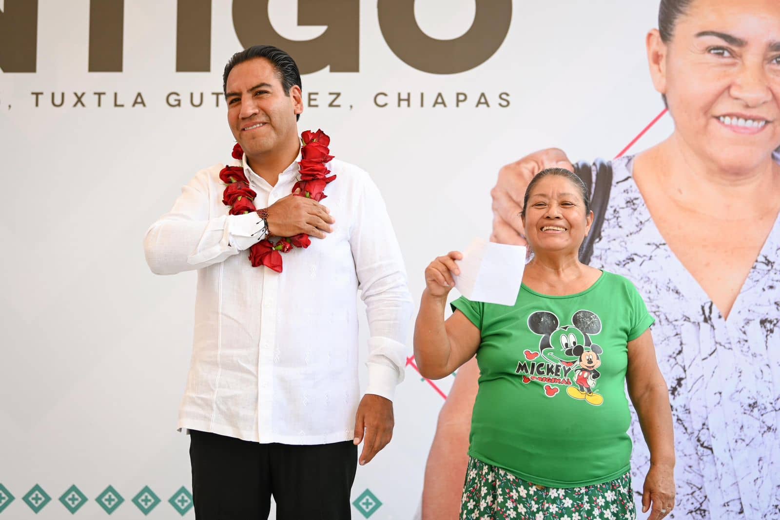 Eduardo Ramírez entrega apoyos alimentarios y reafirma compromiso con las familias de Tuxtla