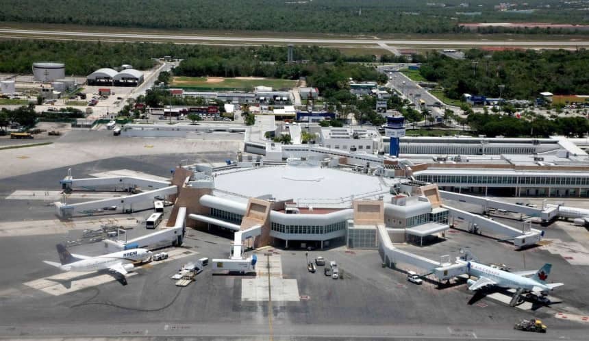 Aeropuerto Internacional de Cancún