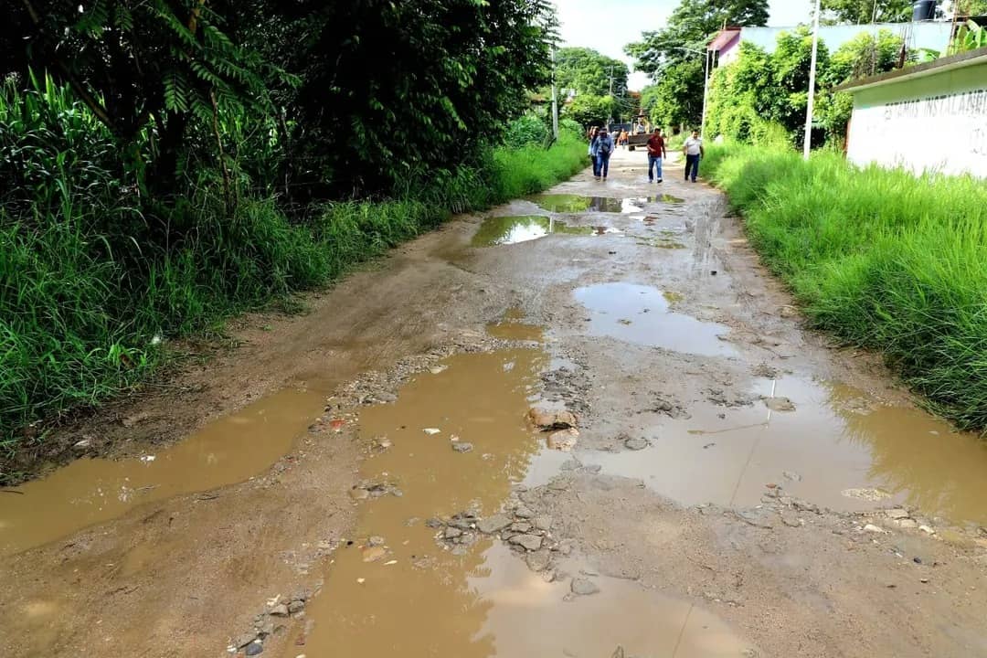 Fortalece Angel Torres infraestructura vial en beneficio de las familias de Copoya