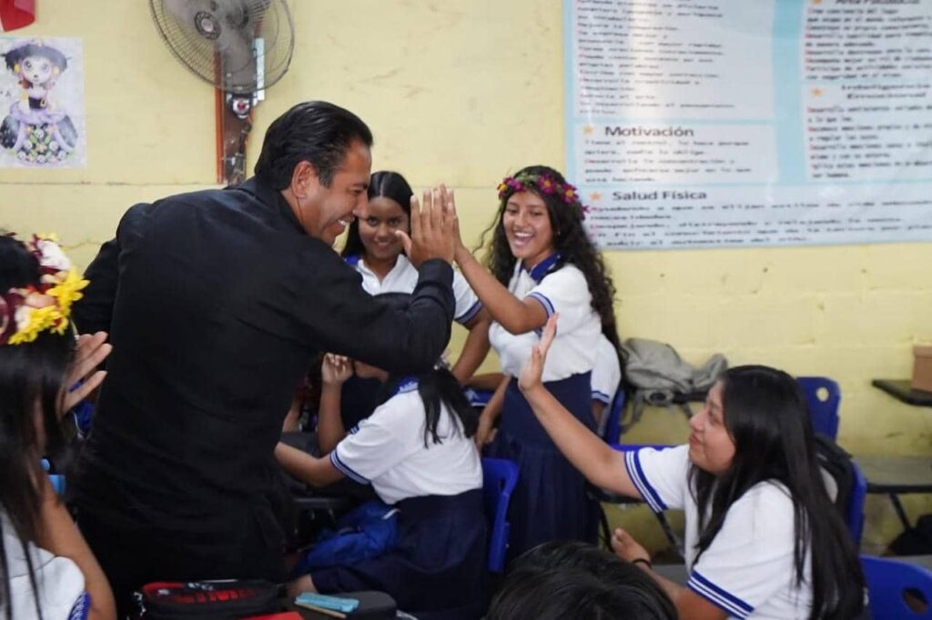 ERA COPPEL ESCUELA DONACION5 1