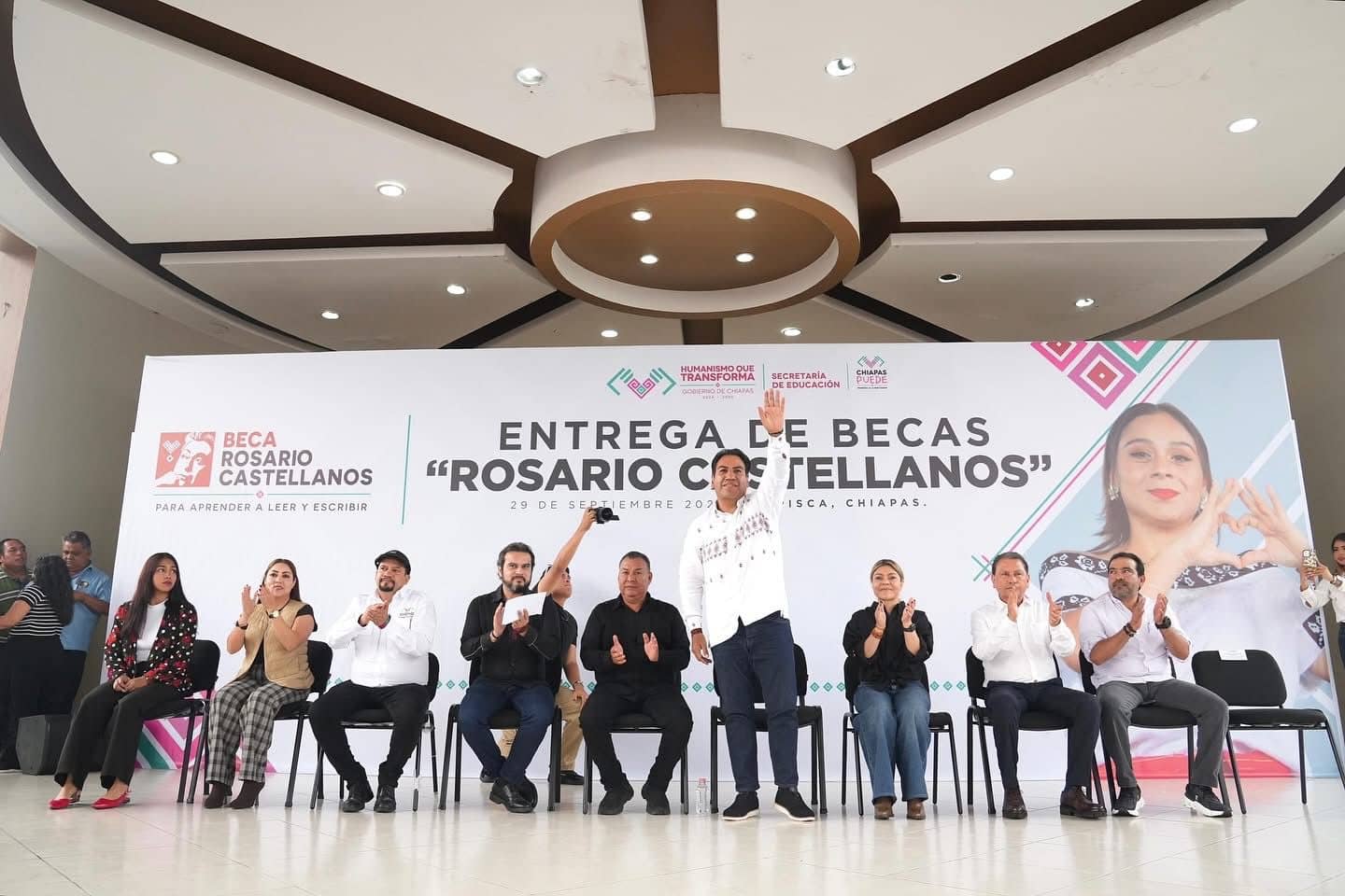 Eduardo Ramírez refrenda compromiso con el bienestar y el desarrollo de Teopisca