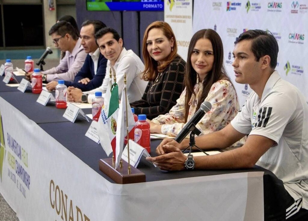 TIRO CON ARCO EN SCLC ROMEL PACHECO5 1