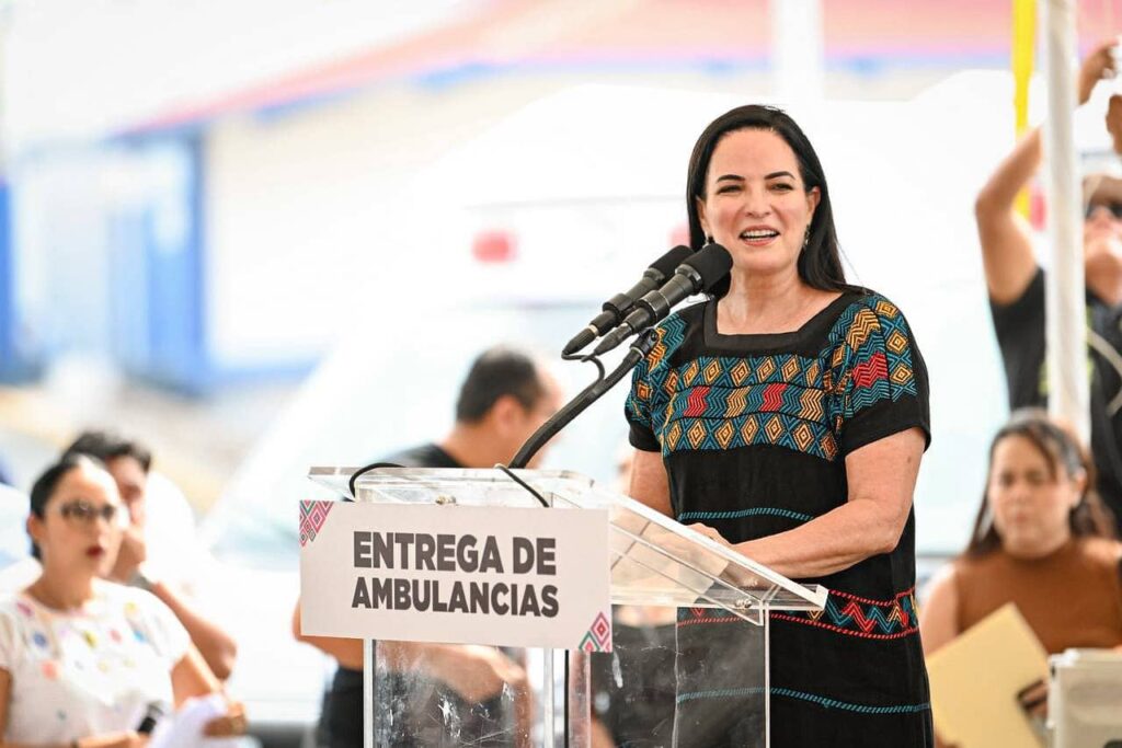 ERA ENTREGA AMBULANCIAS4 1