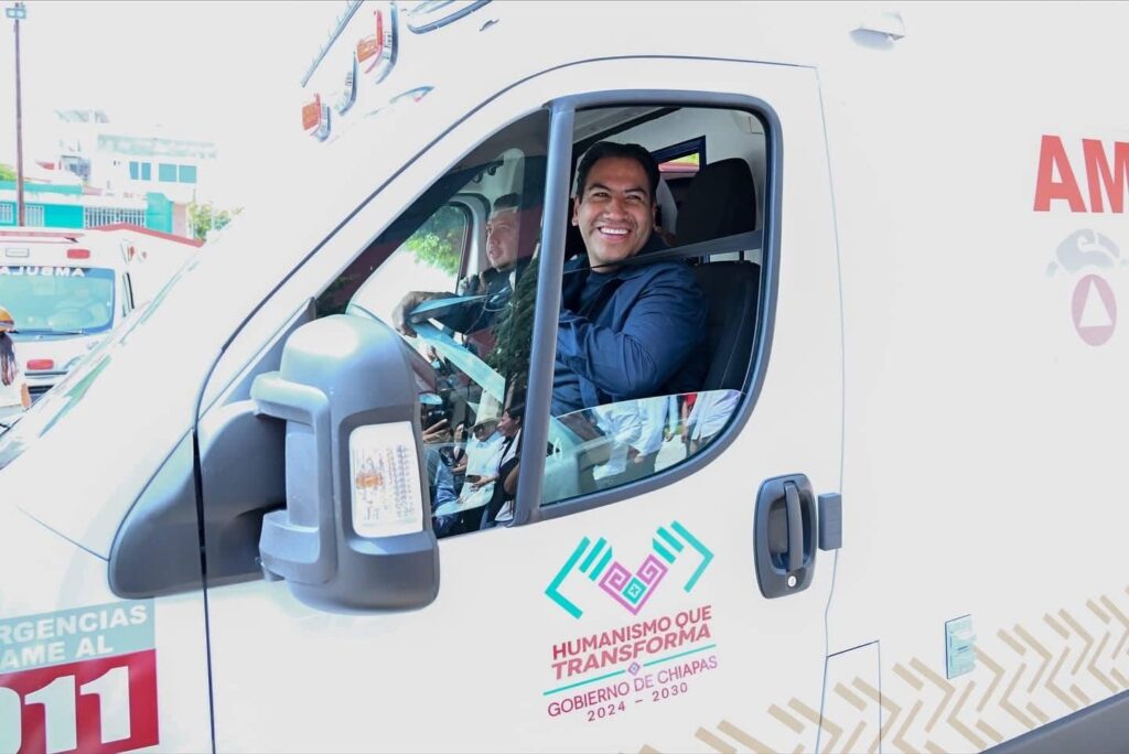 ERA ENTREGA AMBULANCIAS5 1