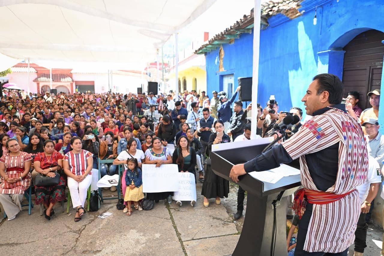 Eduardo Ramírez impulsa la paz y el bienestar de las mujeres en Pantelhó