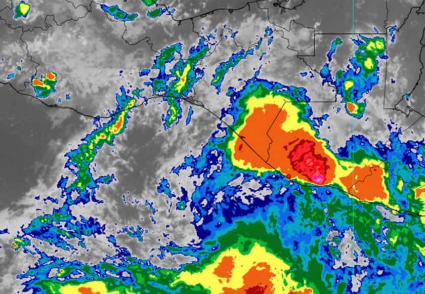 Sistema Estatal de Protección Civil emite alerta preventiva por lluvias en el Soconusco
