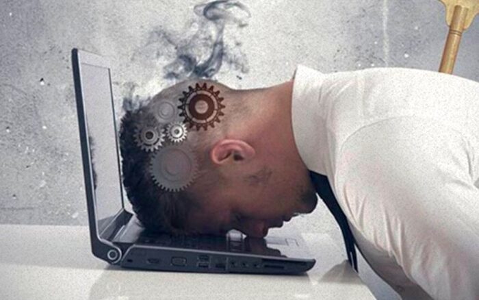 Mexicanos son ‘ollas exprés’ a punto de estallar por la ansiedad y fatiga laboral