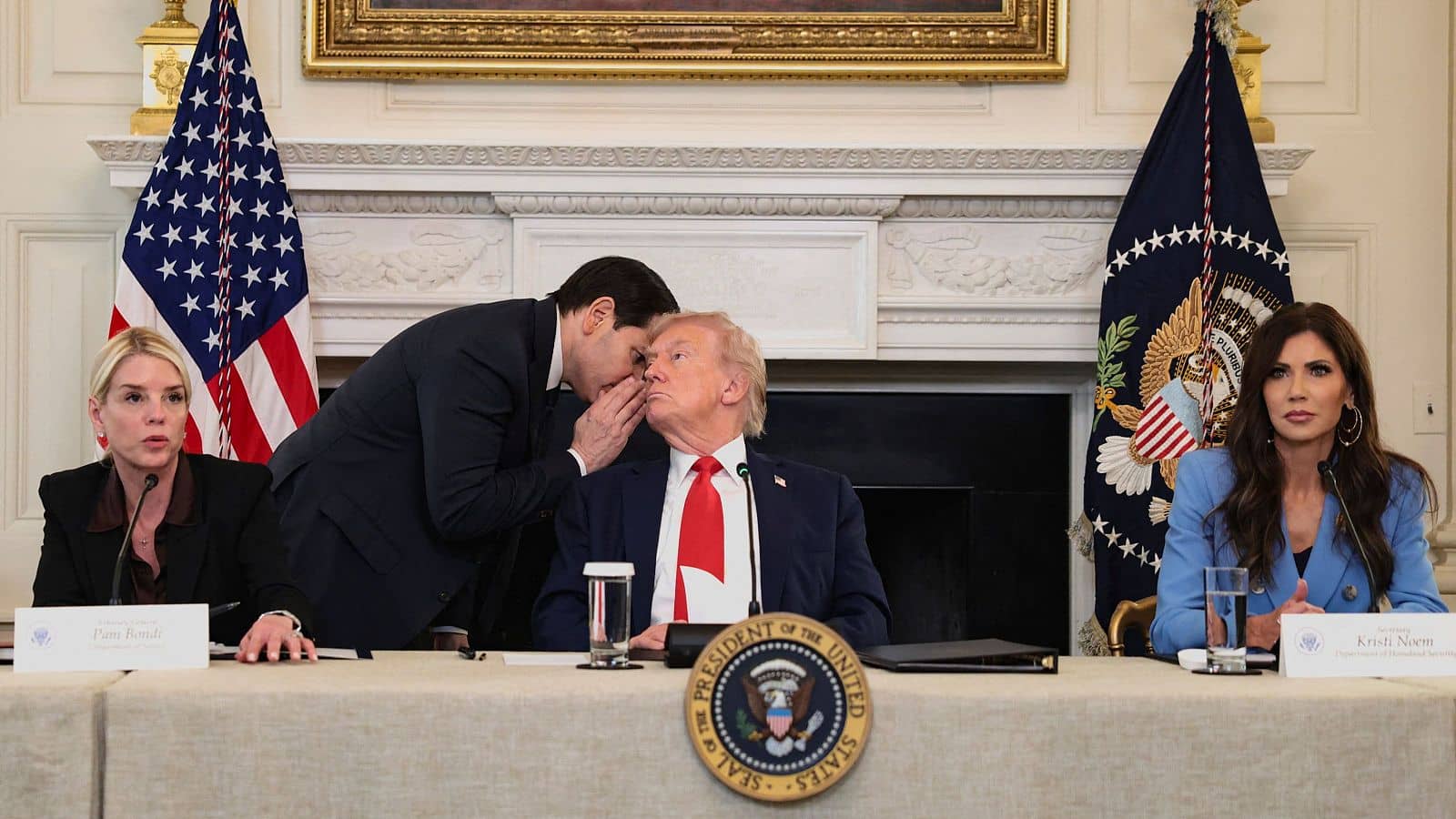 Israel aprueba un plan para liberar a los rehenes de Hamas. EE.UU. enviará a unos 200 soldados para apoyar el alto el fuego