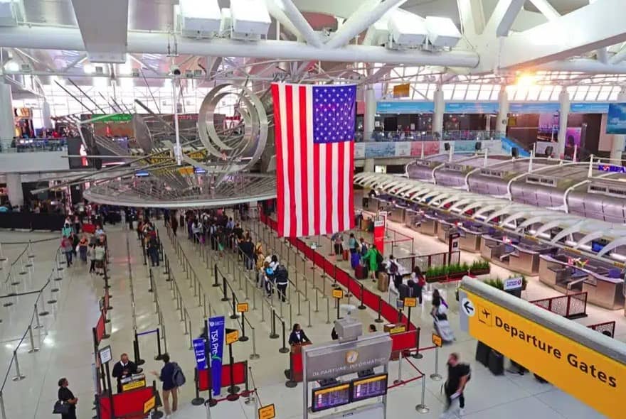 Estados Unidos espera más de 360.000 vuelos durante Acción de Gracias 2025, el mayor nivel en 15 años