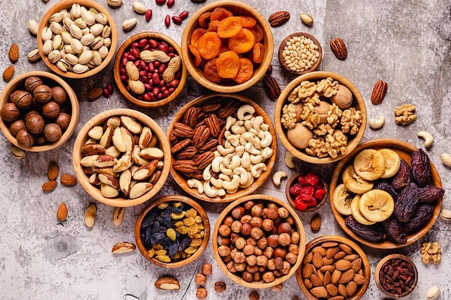 Los mejores alimentos recomendados por dietistas para dormir mejor: "La nutrición juega un papel importante en el ciclo y la calidad del sueño"