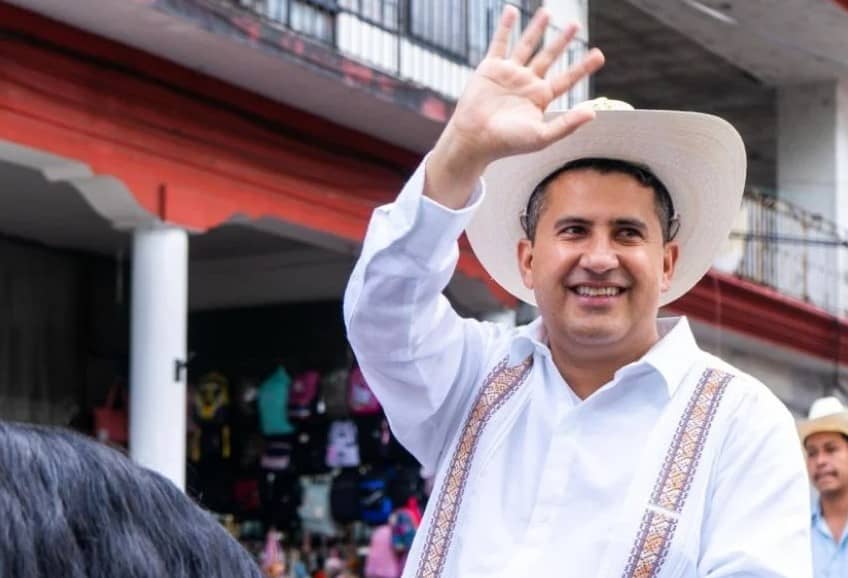 Hallan sin vida a dos presuntos implicados más en el asesinato del alcalde Carlos Manzo; uno es menor de edad