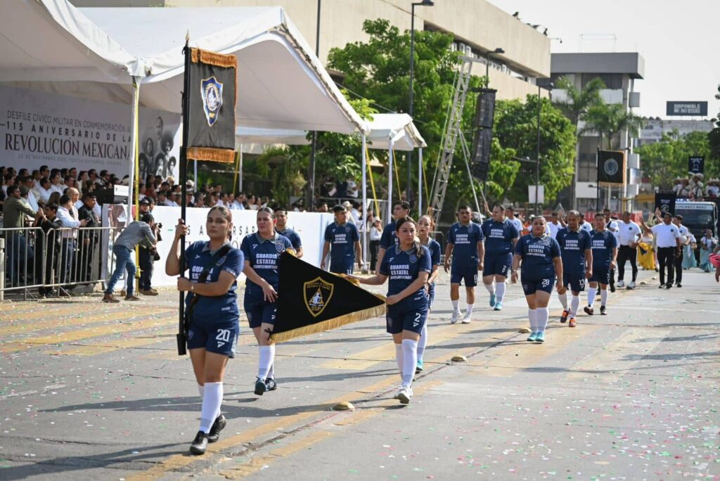 ERA DESFILE 20 NOV 20252 1