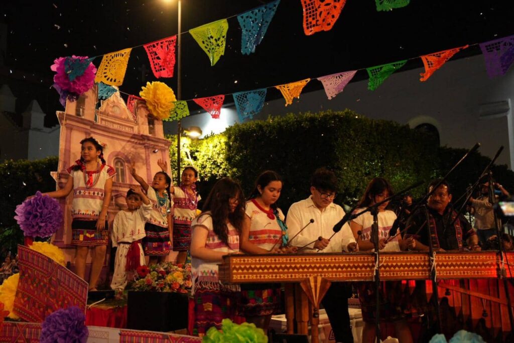 ERA DESFILE DE LAS CULTURAS 1