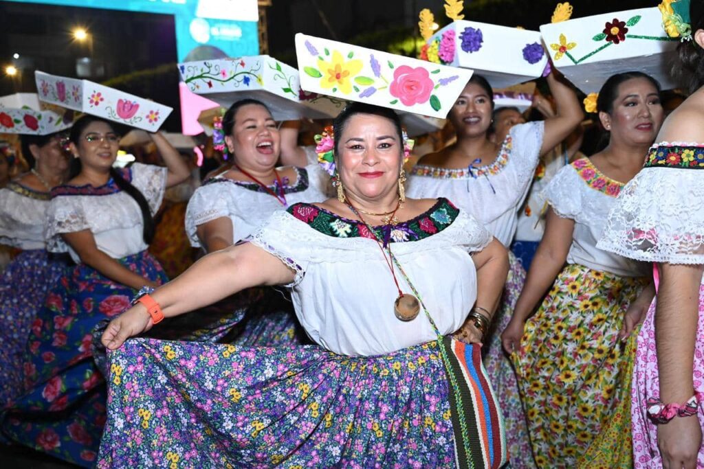 ERA DESFILE DE LAS CULTURAS6 1