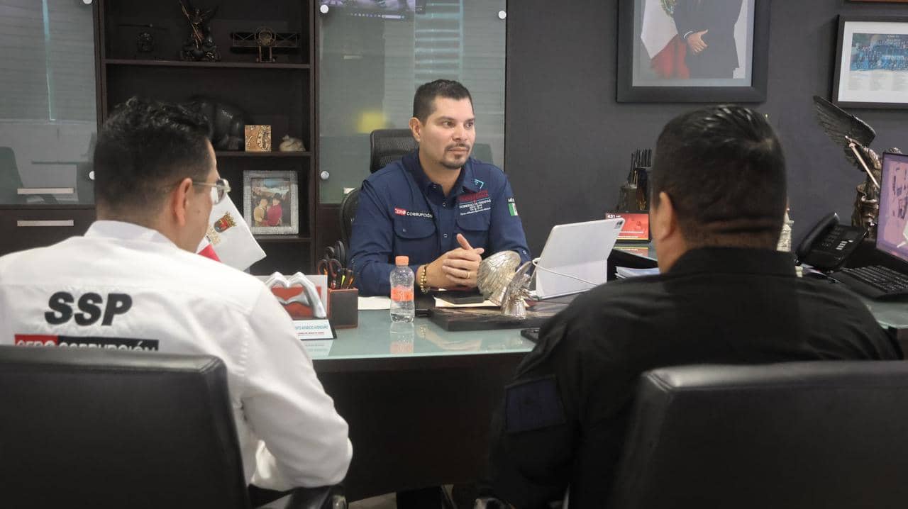 Secretario de Seguridad del Pueblo sostiene reunión de trabajo para fortalecer las estrategias de seguridad en Chiapas