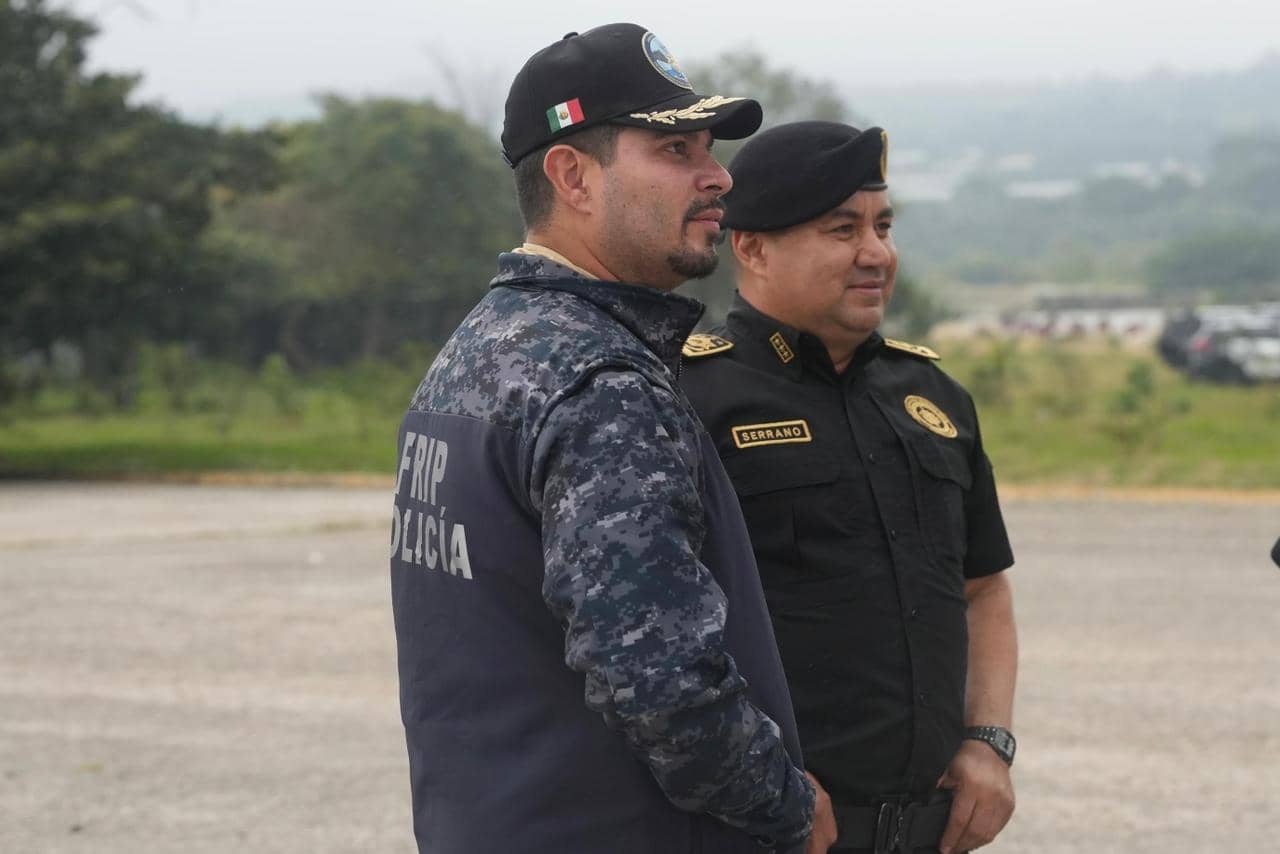 Secretario de Seguridad del Pueblo supervisa la capacitación de unidades equinas y caninas de la Guardia Estatal