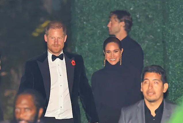 HARRY Y MEGHAN KRIS JENNER