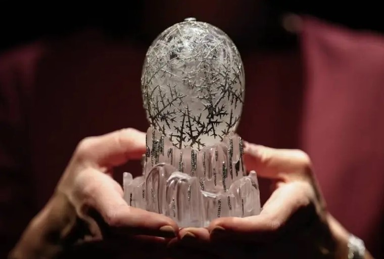 Subastan el famoso huevo de Fabergé; la joya imperial valorada en 25 mdd