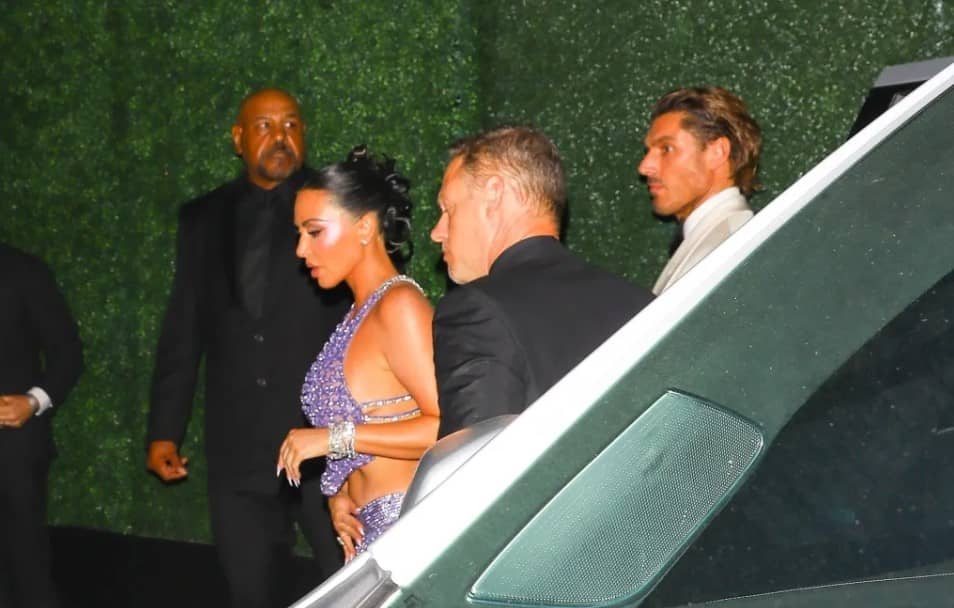 KIM KARDASHIAN KRIS JENNER 1