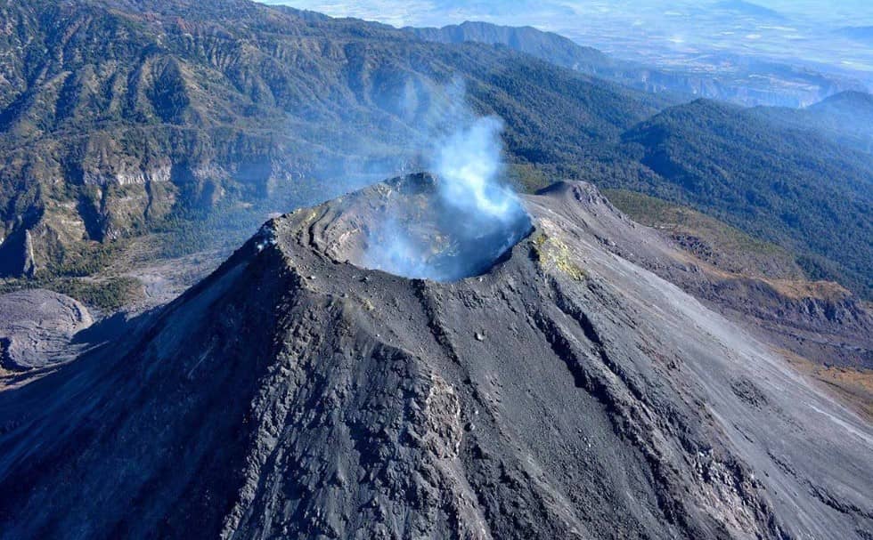 IA ayuda a predecir erupciones volcánicas hasta 12 horas antes