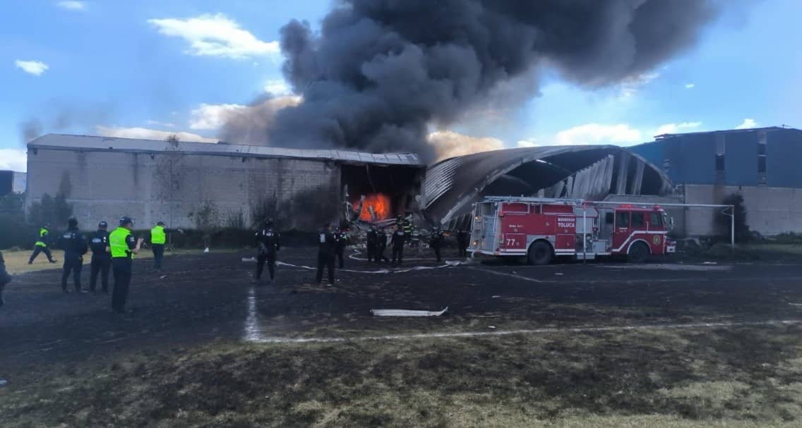 Desplome de avioneta en Toluca; reportes preliminares señalan seis posibles muertos