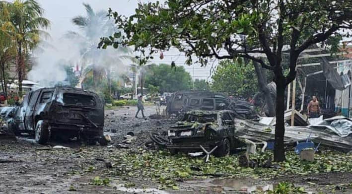 FGR cambia versión: Coche bomba en Coahuayana ya no será investigado como acto terrorista