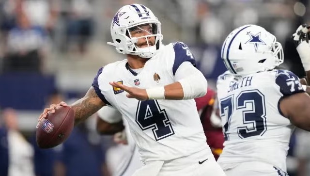 Los Cowboys están perdiendo la fe en Dak Prescott poco a poco mientras Jerry Jones vuelve a estar en entredicho