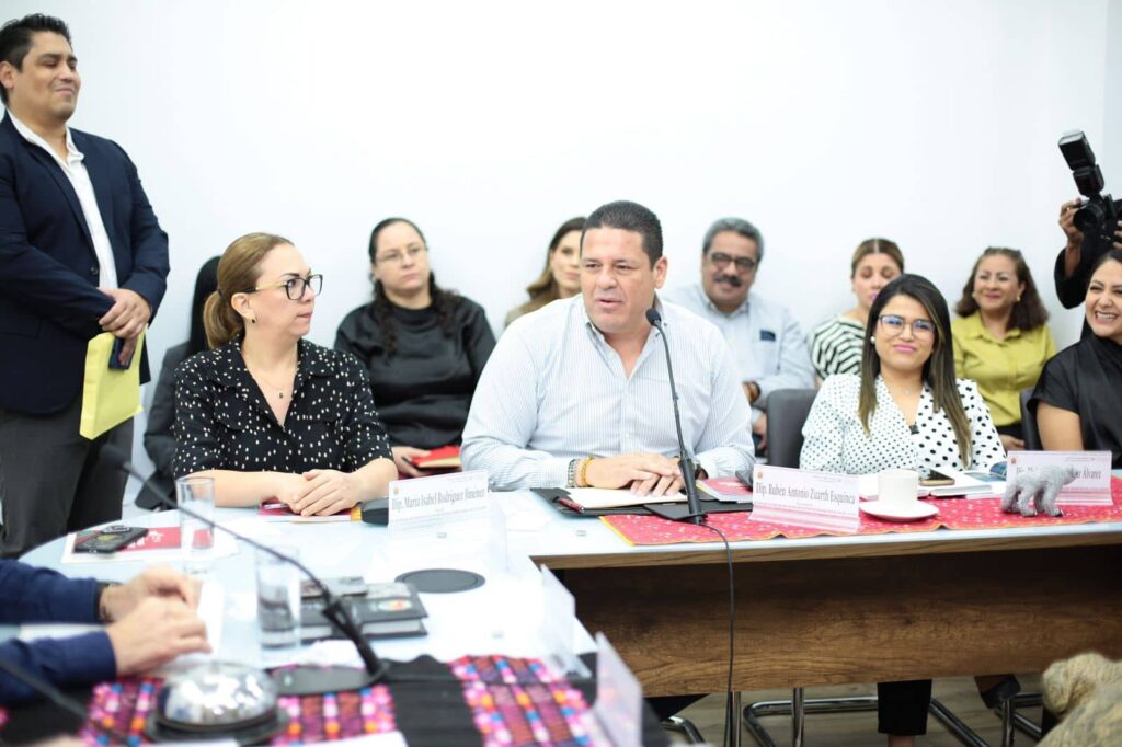 ECONOMIA Y TRABAJO CONGRESO3 1