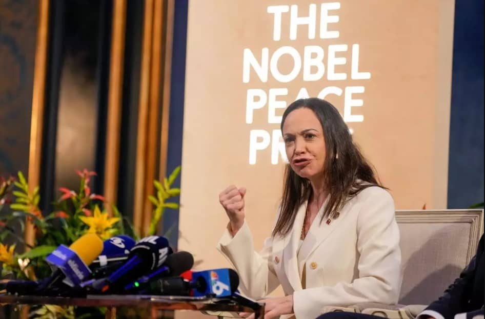 La ganadora del Premio Nobel de la Paz María Corina Machado dejó Oslo, según su equipo
