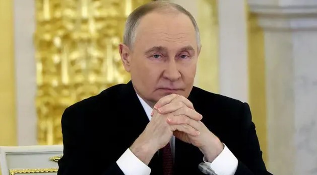 Putin dice que podría pausar ataques si hay elecciones en Ucrania y exige “respeto” de Occidente