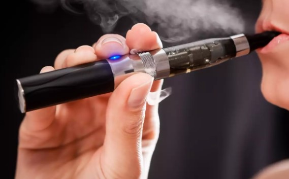Diputados avalan, en lo general, la ley para prohibir los vapeadores y cigarros electrónicos