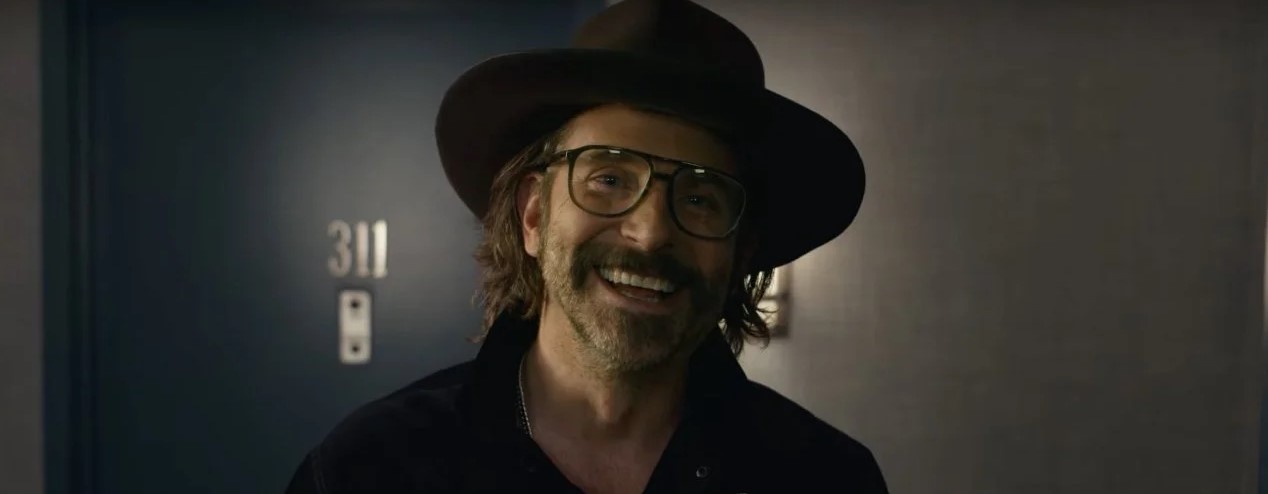 ¿Bradley Cooper se sometió a una cirugía plástica en el rostro?