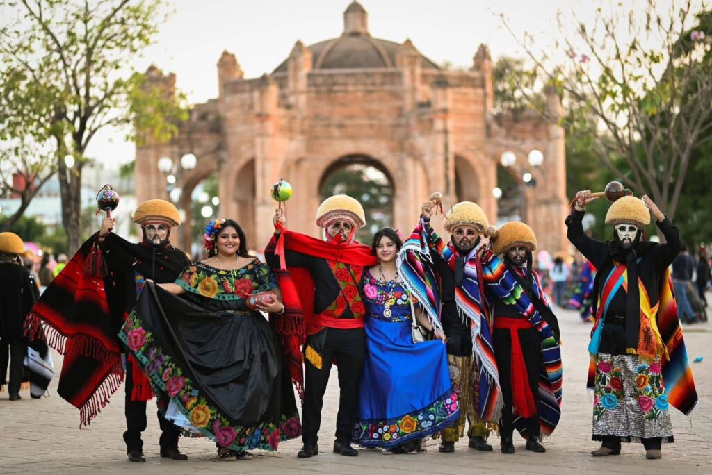 ERA 15 ENERO PARACHICOS5 1