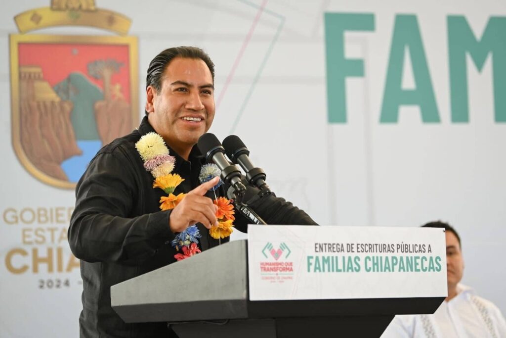 ERA ENTREGA ESCRITURAS EN SUCHIATE 1