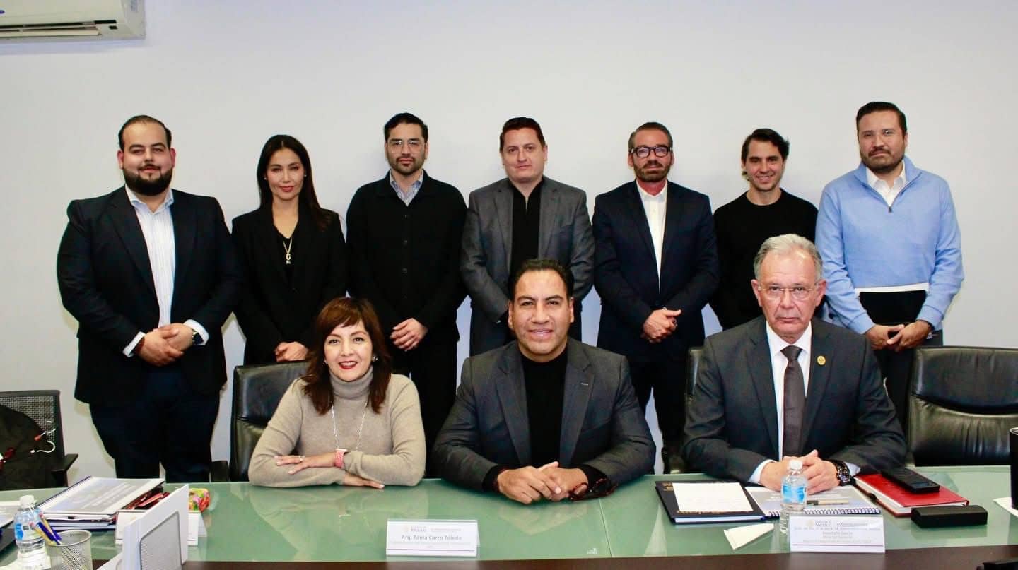 Eduardo Ramírez dialoga con la SICT sobre el proyecto AeroBalam para fortalecer conectividad