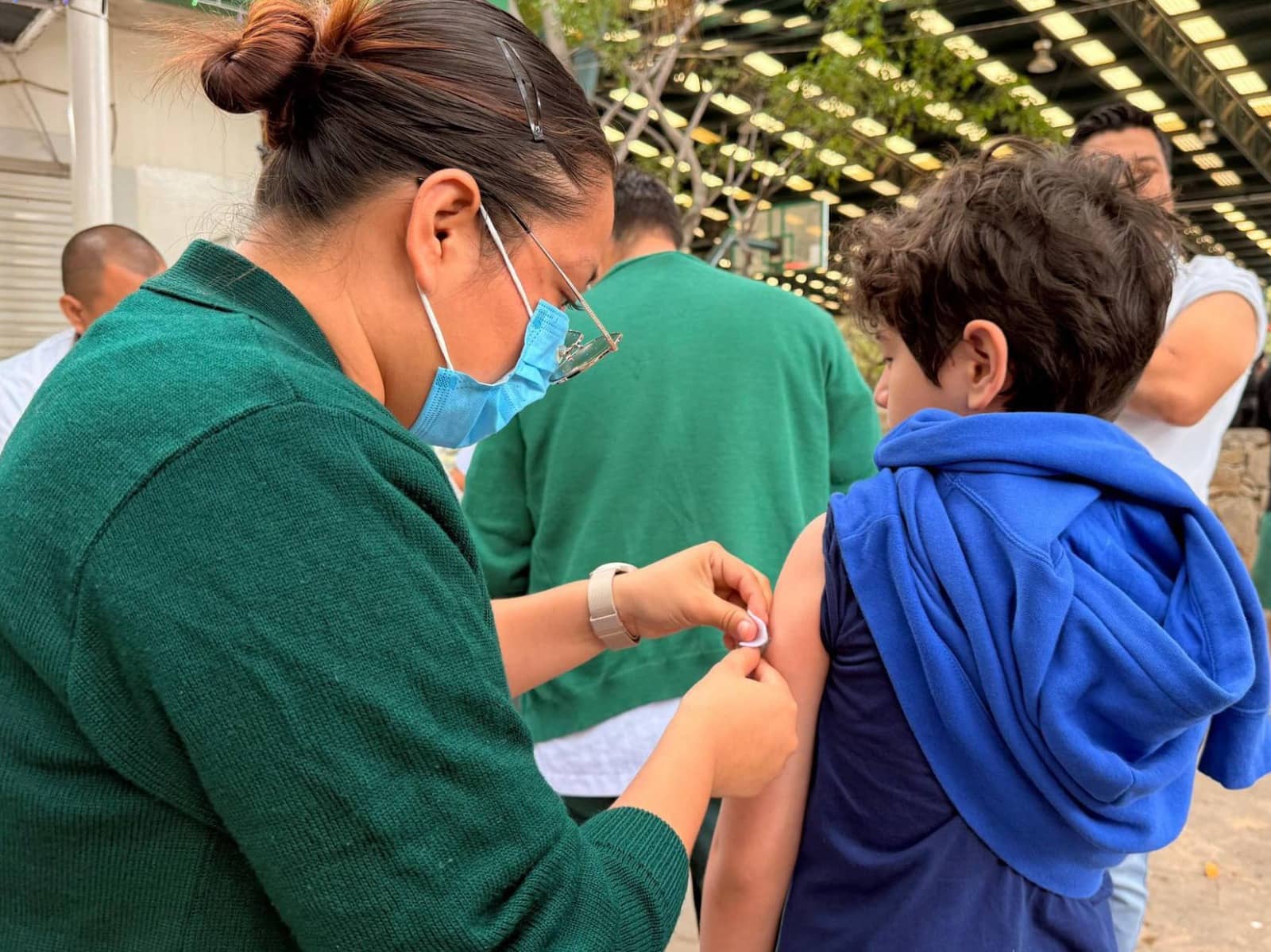 Salud exhorta a vacunar a niñas y niños contra el sarampión antes del regreso a clases