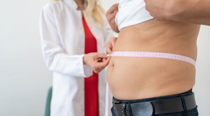 La “Panza por Burnout”: El costo metabólico de normalizar el agotamiento profesional