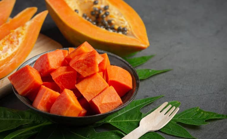 Por qué debes desayunar papaya