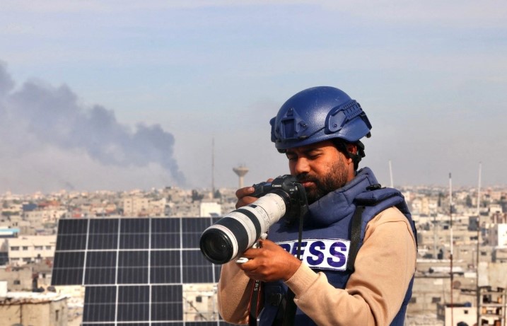 Más de 300 periodistas encarcelados en el mundo para finales de 2025, según el CPJ