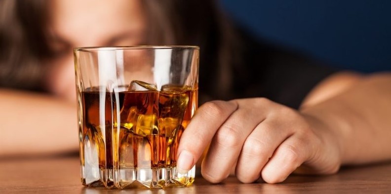 Identifican alteraciones genéticas clave en el cerebro de personas alcohólicas