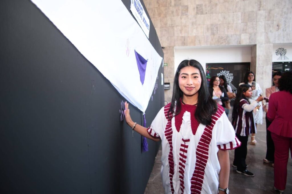 CE PARLAMENTO DE MUJERES JOVENES1 1