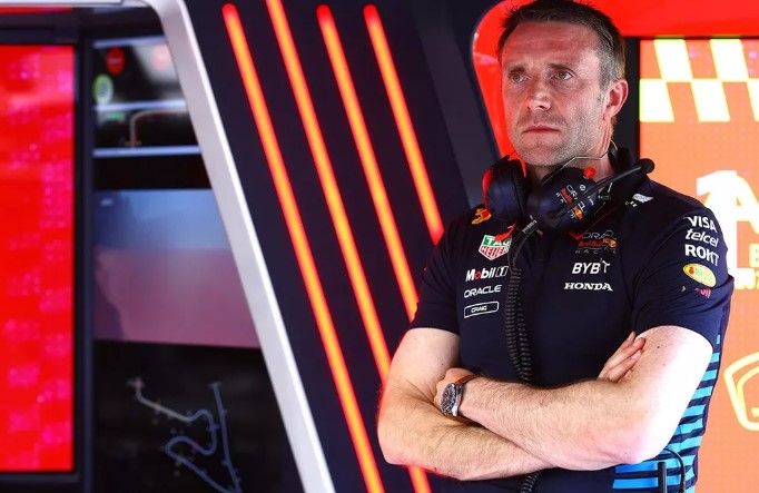 Verstappen pierde antes de empezar la temporada: dimisión en Red Bull