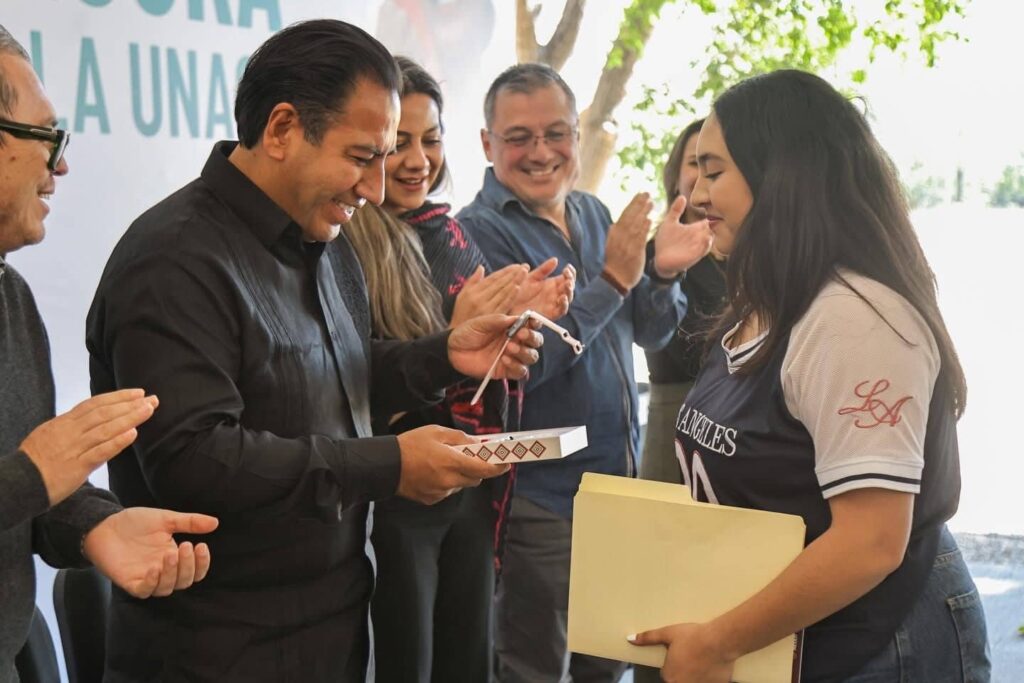 ERA SMARTWATCH UNACH3 1