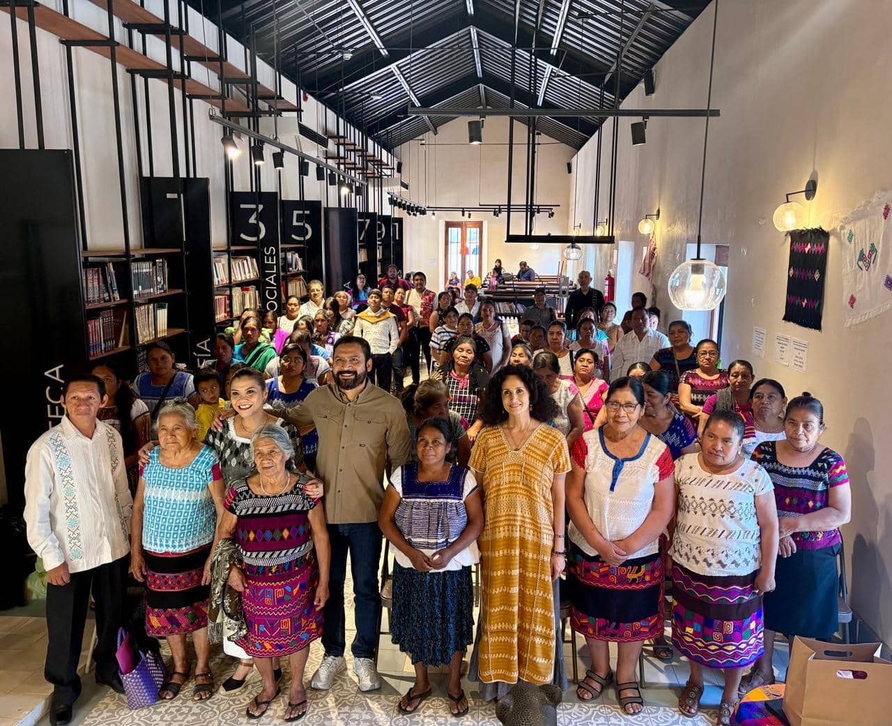 Gobierno de Chiapas, impulsa capacitación a mujeres artesanas con la Ley de Patrimonio Cultural