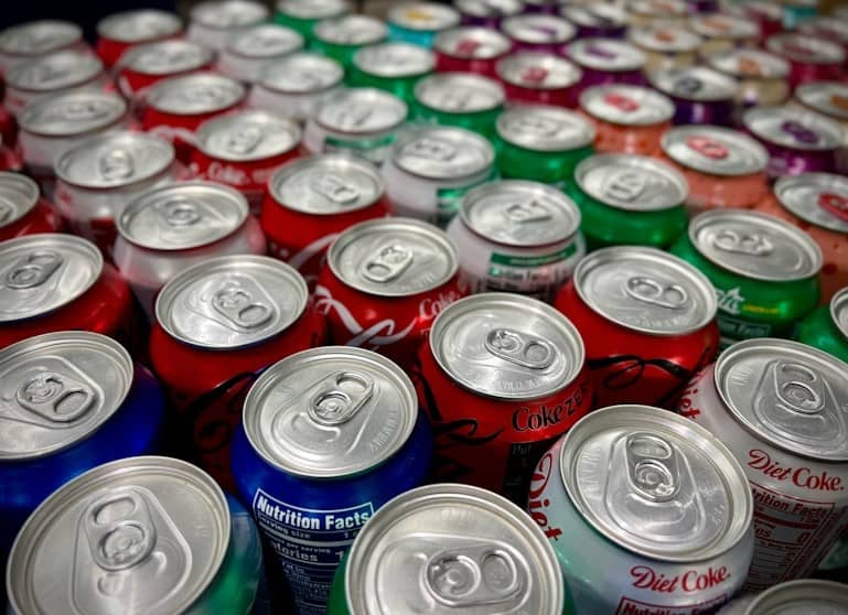 Los refrescos y bebidas azucaradas podrían estar detrás de la ansiedad en los adolescentes: estudio