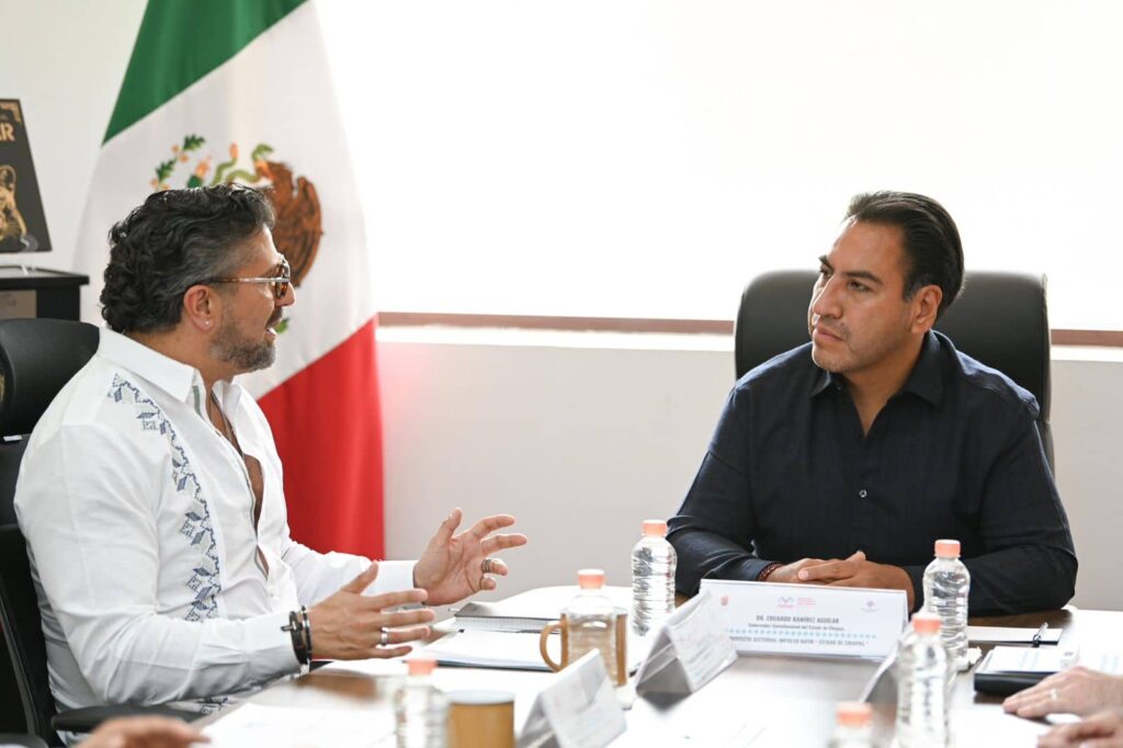 Eduardo Ramirez y Nacional Financiera 1