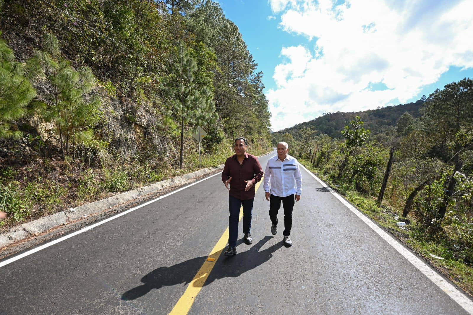 Constata Eduardo Ramírez rehabilitación de tramos carreteros en Chiapas