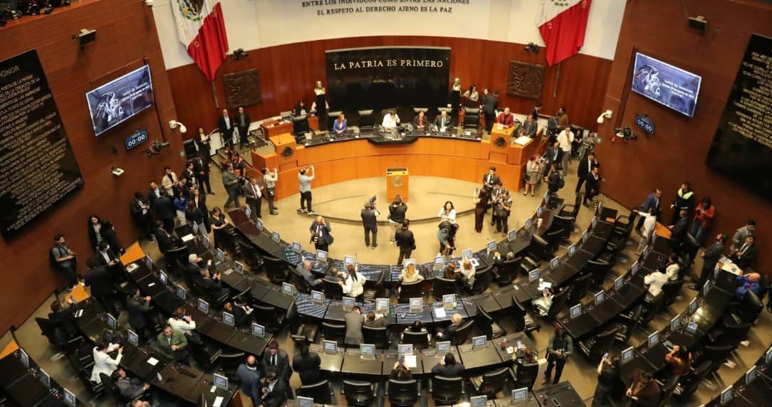 Senado avala reforma para incluir en 28 leyes el respeto a la preferencia sexual