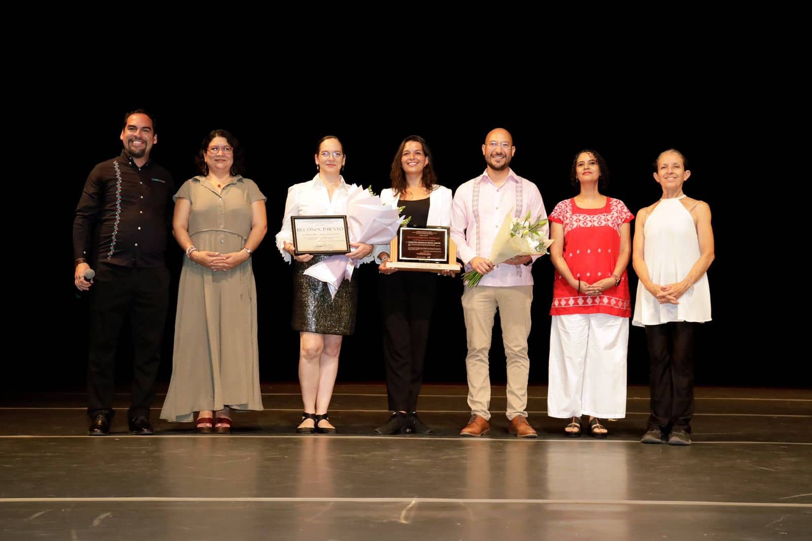 Coneculta entrega reconocimientos en el marco del Día Internacional de la Danza
