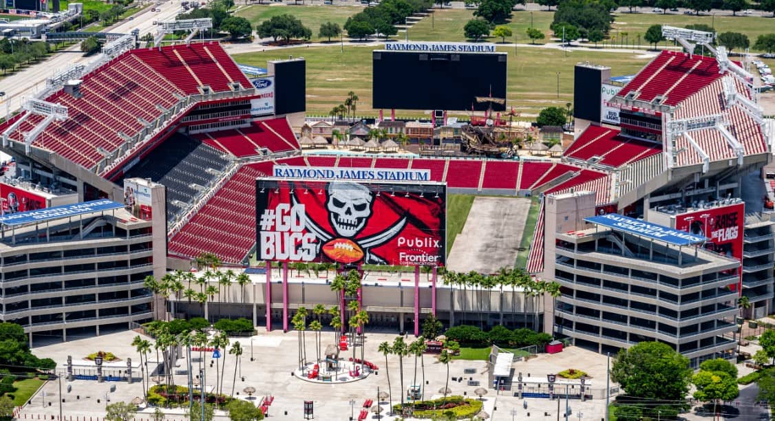 ¡Los Buccaneers apuntan al futuro con una gran inversión! Renovación millonaria para volver a brillar en la NFL